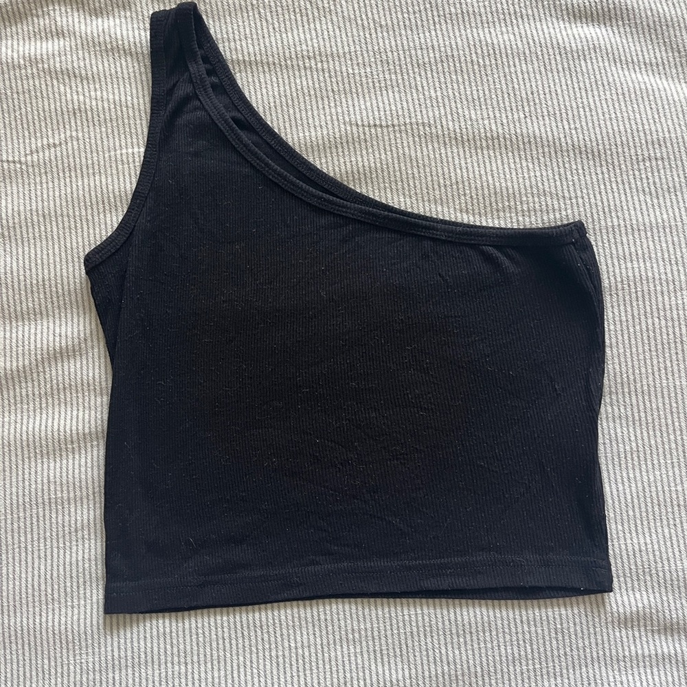 SHEIN Black Asymmetrical Crop Tank Top